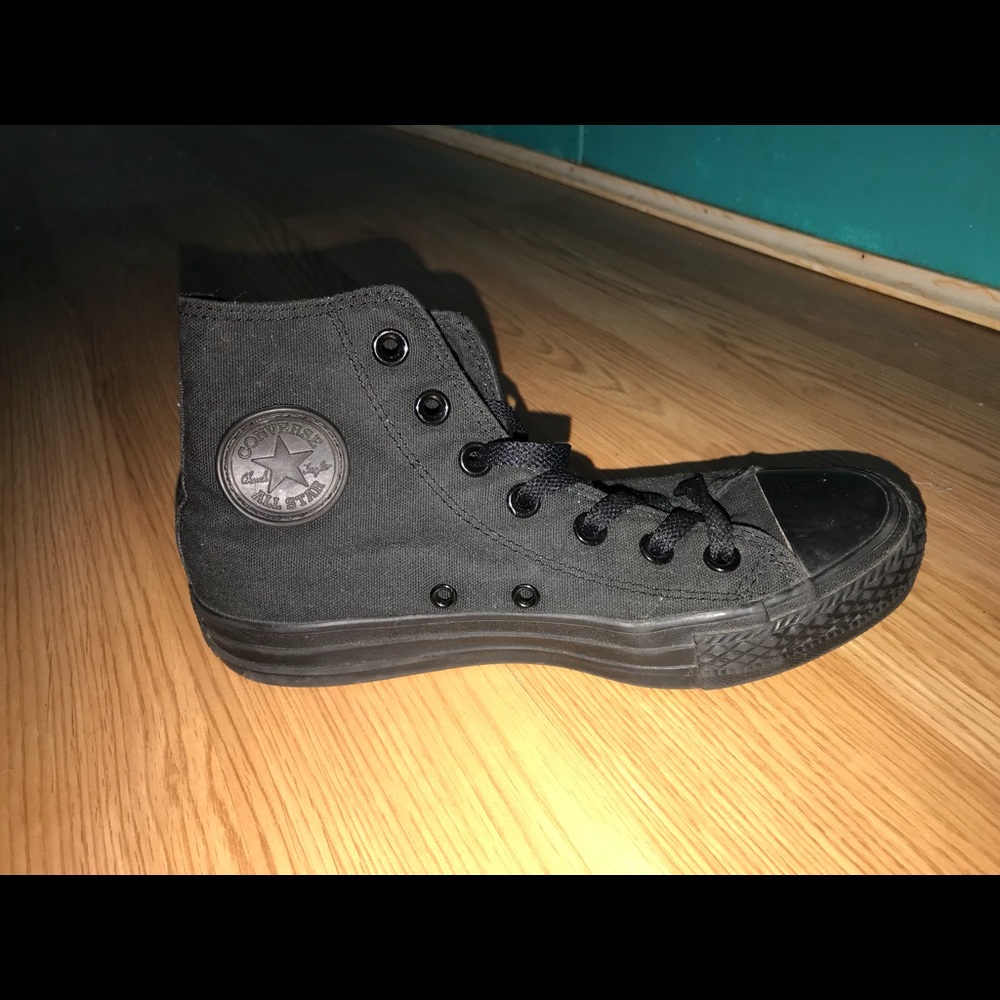 Black Converse